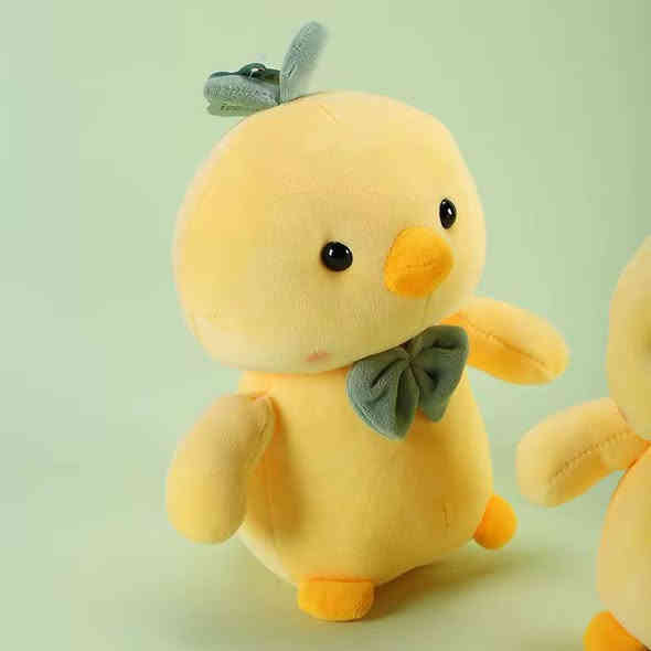 ✨🐥 ألطف دمية ممكن تشوفها! 🐥✨
هذي الدمية الصفراء الناعمة مو بس لعبة… هي قطعة سحر صغيرة تنشر راحة وسعادة بكل مكان تنحط بيه!
مصممة بشكل طير صغير بعيون بريئة، وربطة خضراء تضيفلها لمسة دلع، ومع ورقة لطيفة فوق الراس تكمل شكلها الحلو.🐥

#الحجزوالاستفسارخاص
واتساب.   ***********
