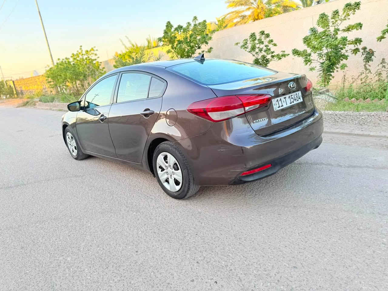 السلام عليكم من رخصت الادمن فورتي 2018 رقم بغداد الدولي بسمي السياره حادثه بنيد فقط بدون دواخل وهنا بل عراق بيه جاملغ ونص وباب كلير بدون ضربه مكينه 2000دوش كير مكينه حداديه خير من الله بوضع الشركه السعر ب 105 وبيه مجال العنوان بابل قرب سيطرت الاثار 
***********
