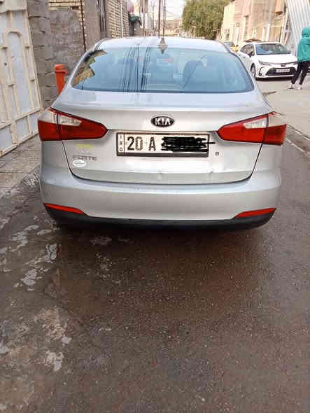 للبيع كيا فورتي 2015 وارد امريكي حادث چاملخ وباب بدون تبديل ليبل واحد السيارة كير عادي مكينة 2000 دوش تدفئه تبريد مكفول رقم ديالى بسمي مكاني بغداد البلديات السعر 90 رقمي ***********
