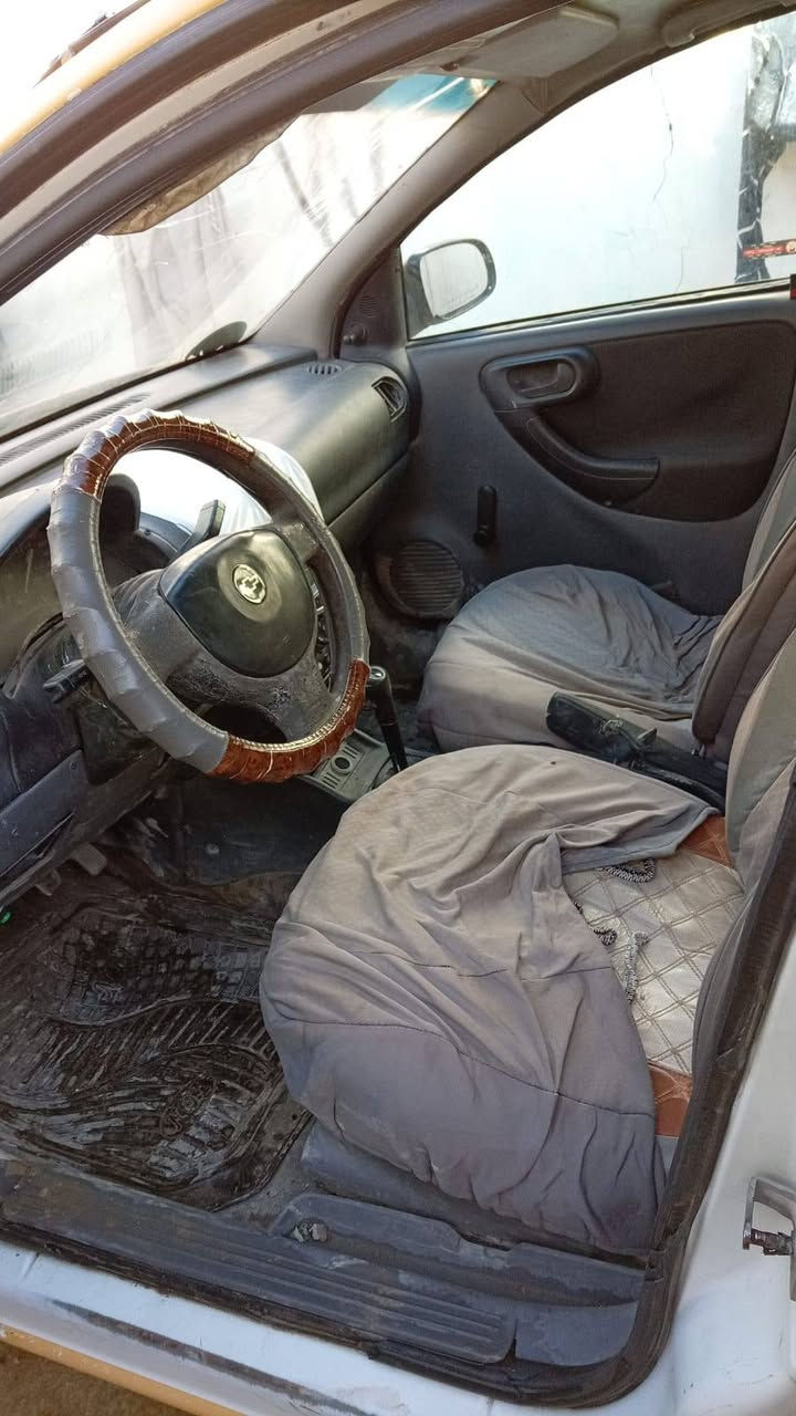 سياره افيو كير اوتو   موديل ٢٠٠٣ رقم بغداد السعر 20وبيهه مجال لاتصال على الرقم ***********
