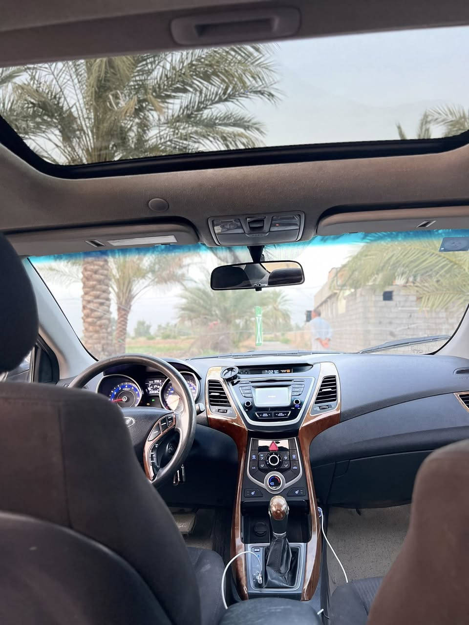 السلام عليكم
النترا وارد مديل ١٦ بدون صبغ رقم ديالى دولي سياره جديده بدون صبغ فقط دوسات صور الحادث بالمنشور بيها فقط بارد بسيط بين البابين والجاملغ بخشمه مواصفاتها حلوه
مكينه ١٨٠٠ خير من الله تخم تاير ويل اصلي 
داخل صاج
شاشة وكاميرا بلاد
تحكم جهتين
داخل اسود
فتحه
كشنات تدفيئه
سعرها ١١٠ وبيها مجال مكانها ديالى
***********
