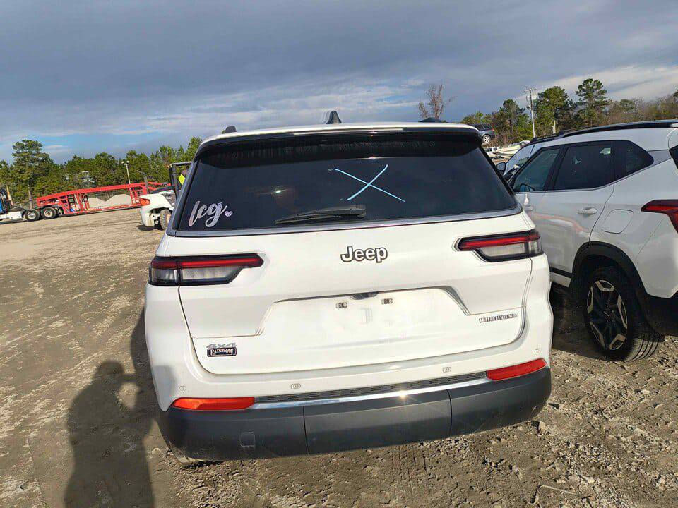 جيب لاريدو 2024
‏للبيع وارد امريكي
‏دخول جديد
‏6 سلندر
‏3600
‏ماشيه 30 الف
‏فول مواصفات
‏سياره حادث الموضح فقط
‏رقم السياره بغداد
‏السعر 180
‏الرقم  ***********
‏
