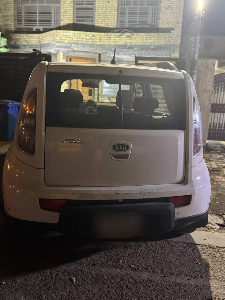 كيا صول 2011محرك 1600خليجي تخم تاير باتري جديد تبريد سنوية جديدة هزة جديد مكانها بغداد ***********
