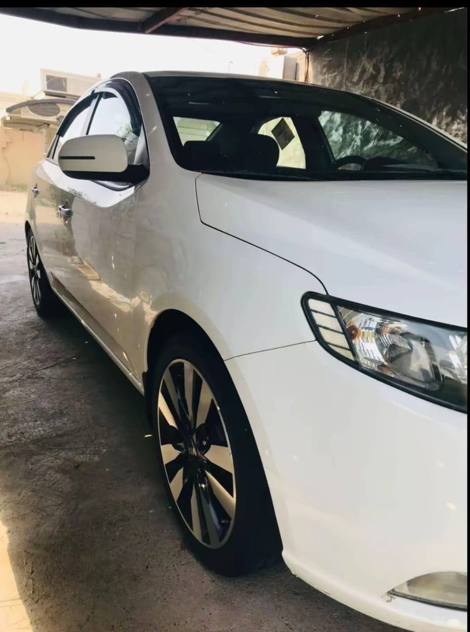 سيراتو موديل 11 مكفوله كفاله عامه بيه بارد مكانات شي بسيط فول مواصفات فتحه بصمه شفتات سترين تحكمات ويل كب السعر 113 وبيه مجال المكان المدائن سلمان باك ***********
