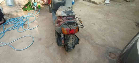 یامەها تایە بۆتایە بەشەرت مەکینە کەپس کابرێتە بیلادی  
لایەتی پێشو دواوە ئیش ئەکات کارەبای ئیشناکات  
دو تایی لۆکی لەژێرە سەعر
150کەمێک مەجال رەقەم موبایل***********
