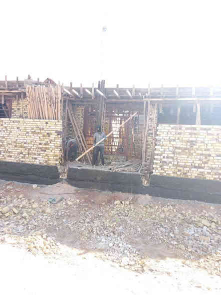 نعمل بلتقصيد  والنقد
يوجد كوادر  نجارة 🔨+ تسليح +صب +بناء 
مع عمل هياكل عضم   لكافه انواع الدور السكنيه والبنايات  
نعمل سقوف كونكريت  او بناء بلتقصيد او بنقد 
في النجف لاستفسار الأتصال بالرقم *********** يتوفر واتساب
