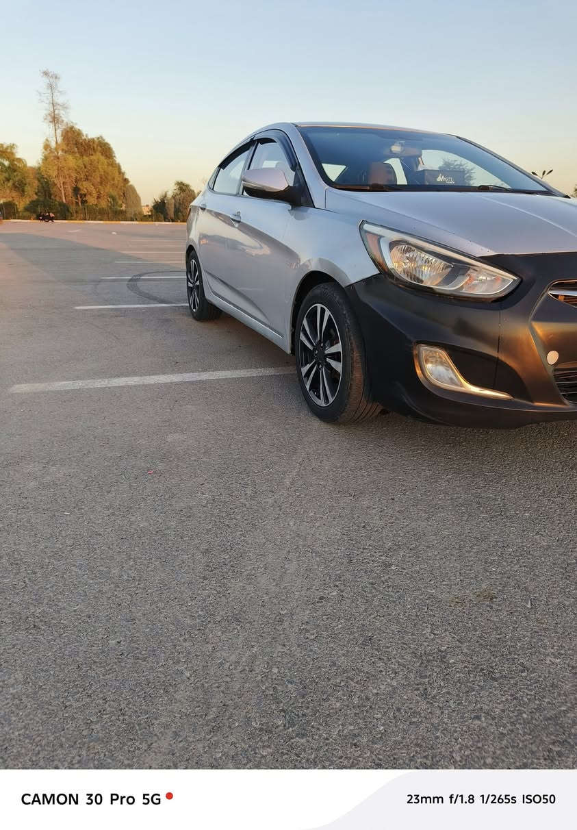 للبيع 
اكسنت سلفر موديل 16 
رقم اربيل 
سنويه هزه رقم كلو جديد 
محرك 16 منزلو جديد مال كصه 
تخم تاير جديد 
كير توماتيك 
جامات 4 كهرب 
ABS 
تحكم جهتين 
السيارة مطوزه عام تقحيل فقط 
بجم صندوق كبس 
تكم كلها كفاله 
سعر 83 ورقه وبي مجال كلش بسيط 
عنان أربيل ***********
