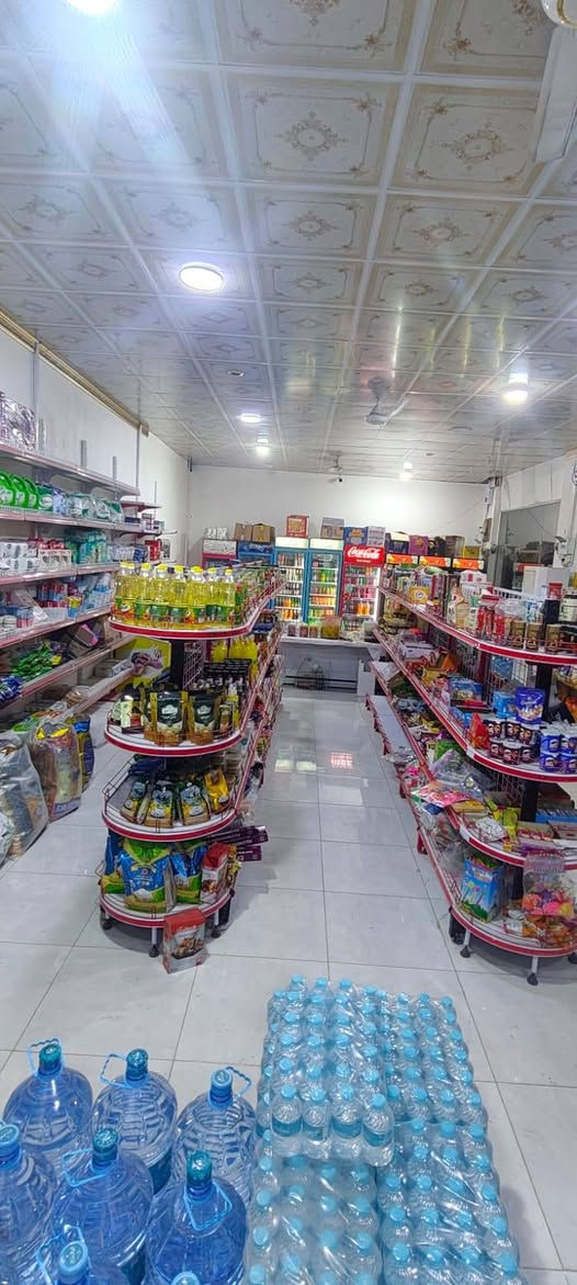 اسواق متكامله للبيع منطقة التنومه قرب شارع ابو مهدي خلف مكتبة ايمن
سبب البيع عدم التفرغ

 *علما بيع المواد فقط*
 وبدل الايجار يكون 700 قابل للتفاوض

سعر الاسواق 17 قفل
***********
