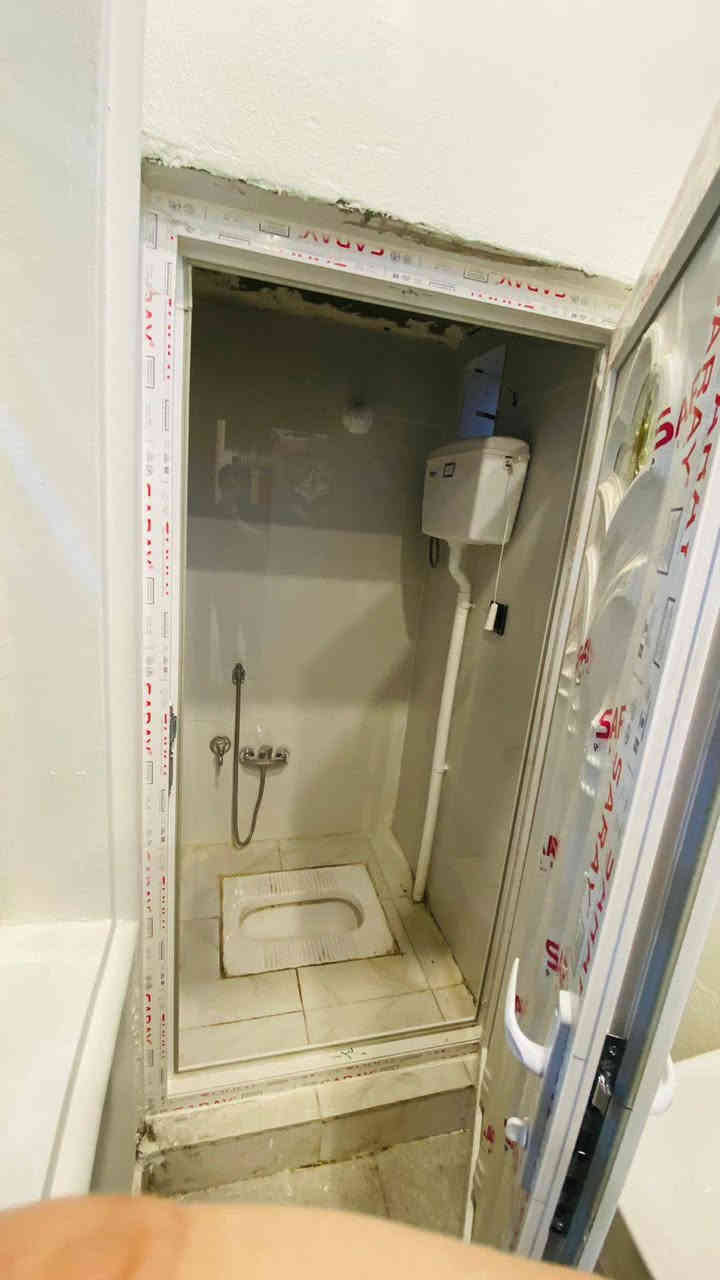 ياغني يا مغني
دار للبيع في الحي الثقافي خلف مطعم حياوي مساحة الدار 100 متر الوجه 8 متر والنزال 12.5 متر يتكون من طابقين وبناء حديث غير مسكون الطابق الثاني يحتوي صالة كبيرة وفيها مجموعة صحية والطابق الأول يتكون من غرفة نوم مع صالة مع إستقبال مع مطبخ  علماً إن المنطقة مشمولة  بالجهد الهندسي من ماء ومجاري وكهرباء على الراغب في الشراء وللاستفسار اكثر مراجعة مكتب الشهد للعقار في خدمي حي المعلمين مقابل مصرف المتحد للاستثمار أو الاتصال على الأرقام التالية 
***********
***********
