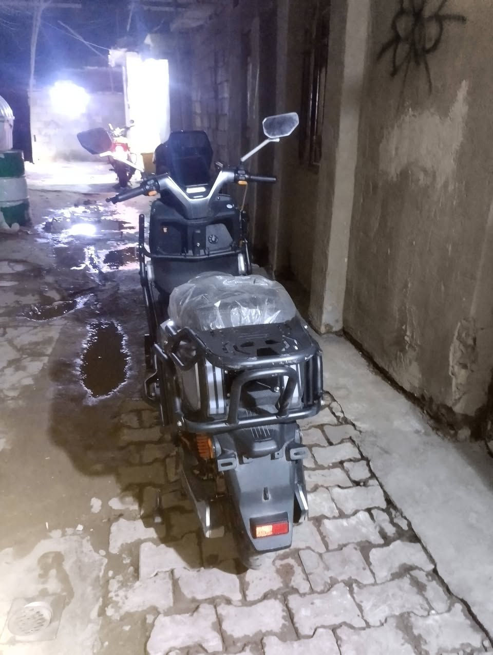 سلام عليكم
دراجة صاعقة 2025
شحن 6 بطاريات مسطرة 
موصفات 
🔴 بك 
🔴نظام سرقة وأنذار
🔴 اربع نمر
🔴بصمة 
🔴تشغيل عن بعد
🔴شاشة ذكية 
🔴اقصى سرعة 85
🔴تايرات جوبلس جبلي 
🔴سوبج عدد ثنين
🔴خوذة 
🔴شاحنة 
🔴ملف 2500 نحاس 
سعر دراجة تم في التعليقات 
دراجة جديدة كلش والله
فقط للسوك وولبيت


**إذا كنت صاحب هذا الإعلان وتريد حذفه لأي سبب، رجاءا أرسل رسالة إلى الدعم الفني**