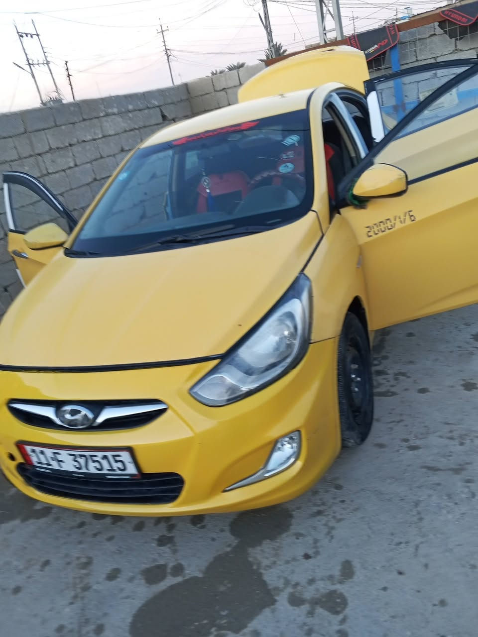 السلام عليكم اكسنت 2015 مكفوله كفاله عامه من كلشي مكينه كير حداديه تبريد السياره مكفوله رقم الدولي باسمي سنويه ل29 المكان ذي قار قضاء الغراف
السعر  85و بيهه مجال بصيط جدآ 
للاستفسار اكثر اتصال :***********
