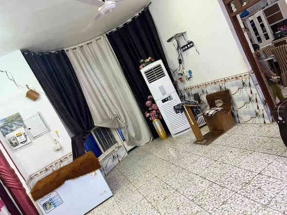 � بيت للبيع – طريق ديوانية / دغارة
📍 موقع قريب جداً على ناحية دغارة
📍 يبعد عن الشارع الرئيسي 100 متر فقط
📍 يم مدرسة ابن الهيثم

المساحة: 275 متر
📑 سند زراعي / سند 25

يتكون من:

 • غرفتين نوم
 • صالة
 • مطبخ
 • برّاني
 • خدمات كاملة

🏡 موقع هادئ وقريب من كل الخدمات

🔺#للاستفسار مراسله واتساب ع الرقم التالي 

http://wa.me/+964*********** مقتدى 📲
—————————————————————
او زيارة مكتبنا 
🔺مكتب دره المشرق للاستثمار والتطوير العقاري 
🔺العنوان:-حي الجزائر الشارع العام قرب مأكولات تشرين
