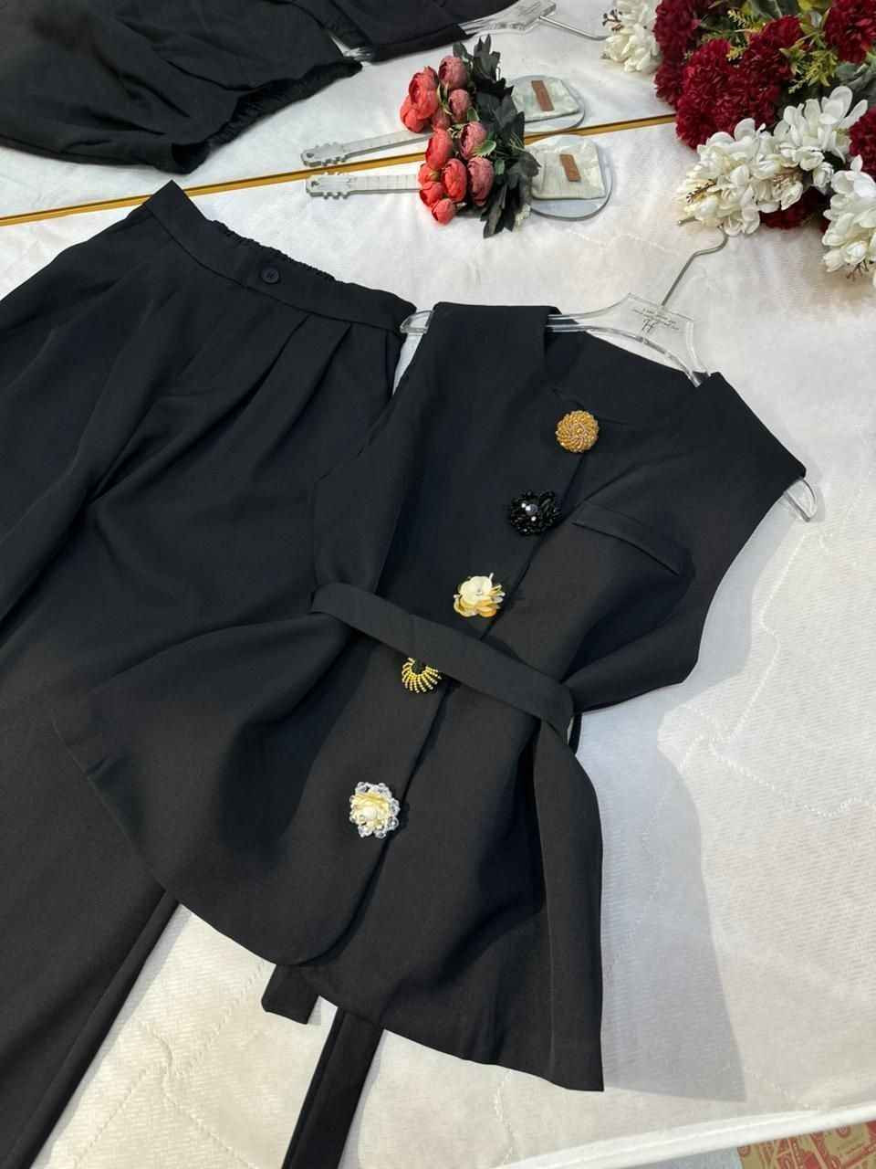 ووصل الجمال وترند الموسم😍❤️

طقم    خامة دابل إيطالي

قياسات  من 38 _ 46

سعر 35 Colombo, Sri Lanka


**إذا كنت صاحب هذا الإعلان وتريد حذفه لأي سبب، رجاءا أرسل رسالة إلى الدعم الفني**