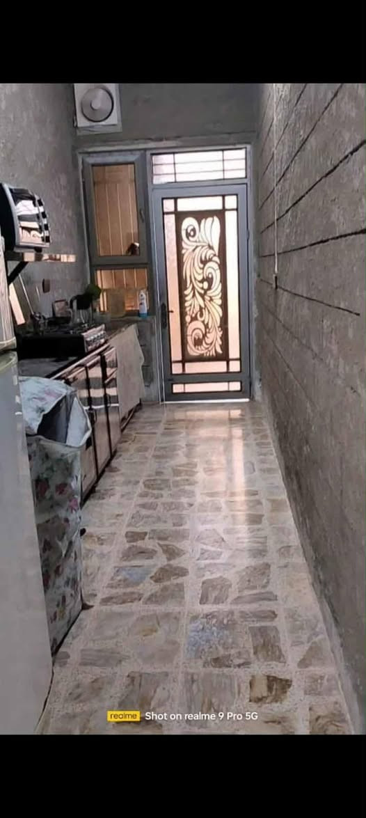 دار للبيع في حي الميثاق (البتول) المساحه 140م يتكون الدار من 2غرف +هول+استقبال طابقين الطابق الثاني هيكل للاستفسار /***********/*********** مكتب محمد شيت للعقار دوره باب البيض
