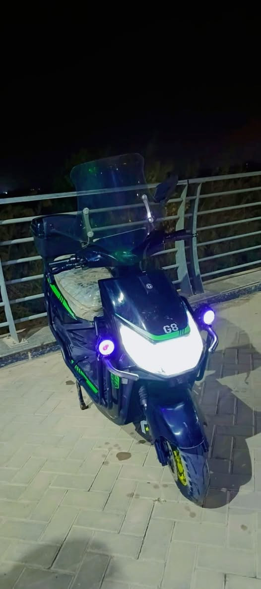 سلام عليكم من رخصه الادمن دراجه شحن نوع سكنس مستعمله 6 شهور بطاريات عع فحص درجه نضيفه كلش او كلشي مبدل بيها المكان لصقلاويه الشهداء الثانيه السعر 750وبيها مجال للتصال عع رقم او مراسله عع واتساب ***********
