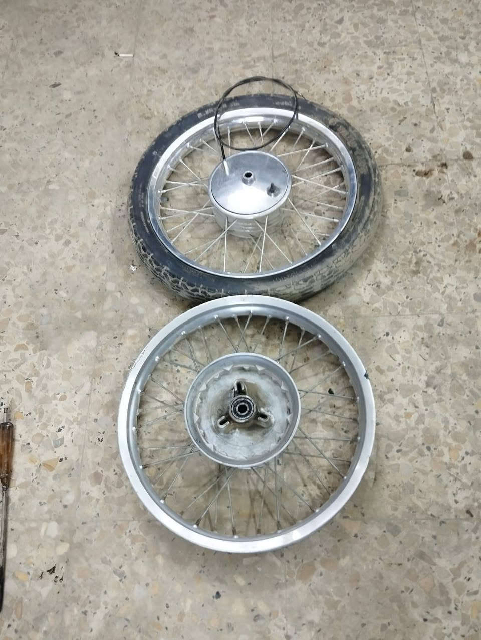 سلام عليكم اوياله مجليات 82بوربرين حصر ***********
