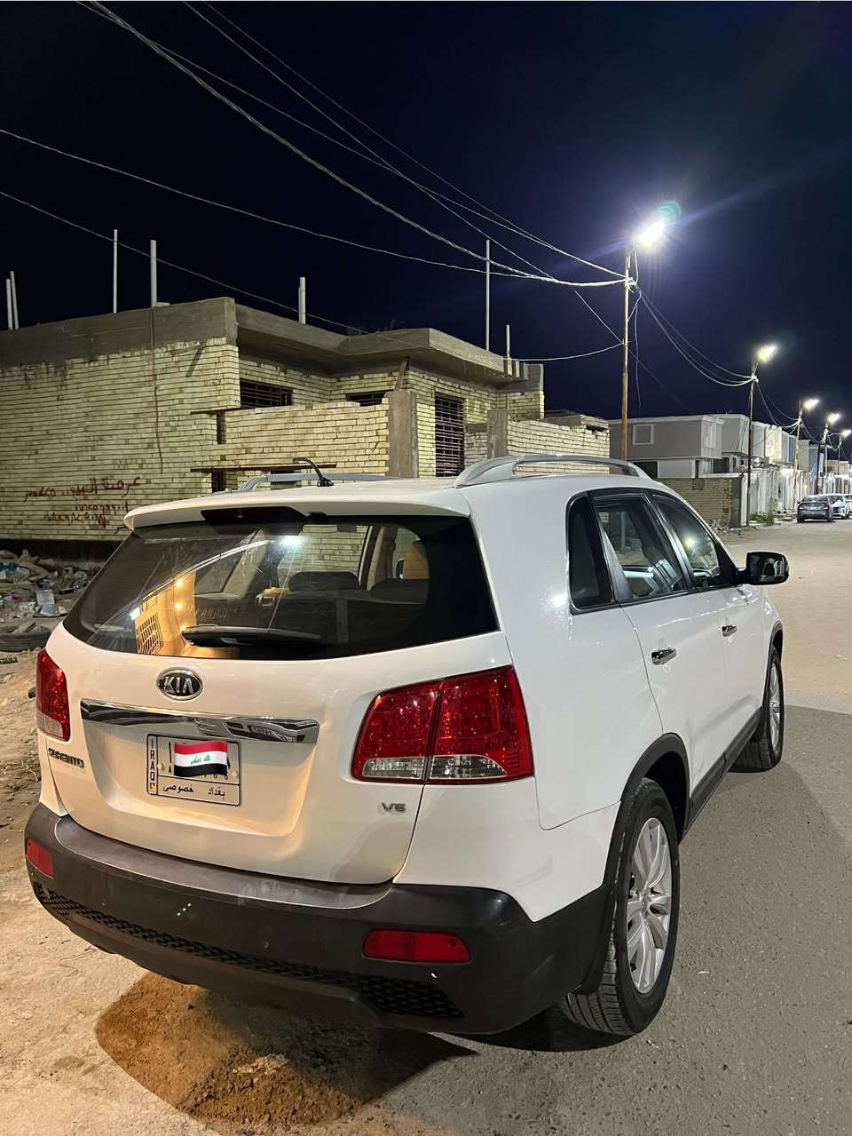 سلام عليكم
سورنتو موديل 11 خليجي فول بنرامه 
محرك 6  سلندر 3500 تبريد خلفي 7 راكب مري شفط كشن كهرباء  تحكمات ستيرن 
داخل بيجي بيهه باب ورى سايق صبغ بدون ضربه وبيهه 3 مكانات بارد  رقم بغداد تحويل شوكت يعجبك 

مكانه النجف سعره 147 وبيه مجال 
***********
