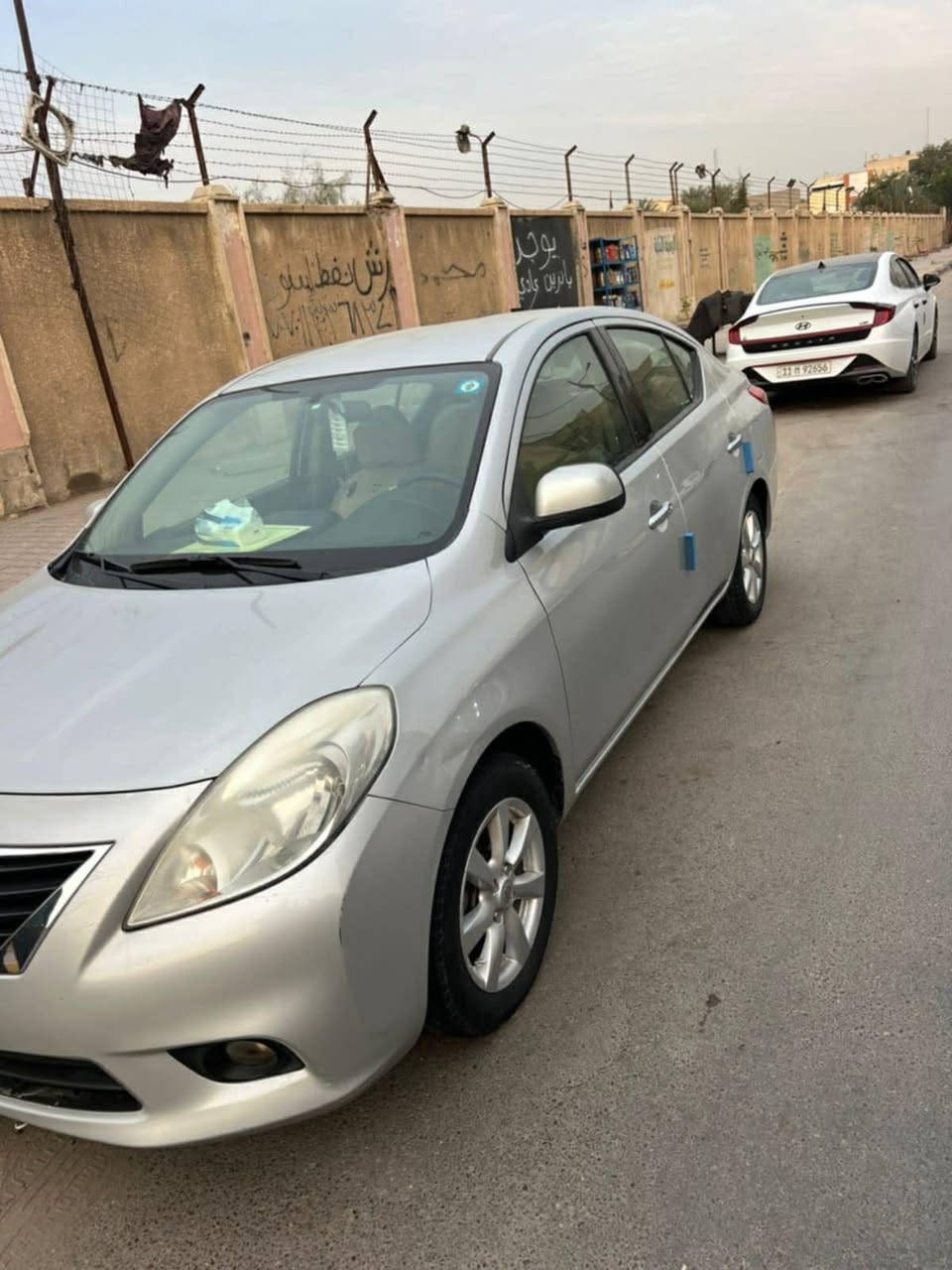 السلام عليكم
سني 2014 وارد مكسيكي 
رقم بغداد بسمي 
كير عادي 
بصمة 
بصمة صندوك
شاشة
تحكم استيرن 
جام 4كهرباء 
5ويل كب
مكينة 1600
ماشية 130 
بيهة جاملغ خلفي جهت السايق صبغ فقط 
السعر 85
الهاتف ***********
بغداد حي اور
