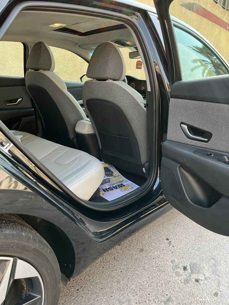 هيونداي الانترا 2023 هايبرد . 

اللون :اسود 

السياره صبغ بل بند وبارد بل جاملغ الامامي 

المواصفات :- 

1 - محرك HEV1600 أربعة سلندر 

2 -كاميرا خلفية دوارة 

3 - شاشة كبيرة  ( جي بي اس ) 

4- ماشيه 40الف ميل

5- لايت زنون

‏6- Android auto & Apple car play

7- منافذ USB أمامي

8-سستم صوت متكامل 12 سماعة (bose) 

9- تحكم ستيرن جهتين

11 - بصمة باب لمس + بصمة تشغيل عن بعد

12 - رادار  أمامي ( توكف من وحده اذا شي كدامه ) 

13- كشنات  جلد &تبريد وتدفئة الأمامية والستيرن تدفئـة 

14 - أشارة بالمريا الجانبي

15- صندوق ذكي يفتح عند الأقتراب 

16- ويل كب رياضي 

18 - شاحن لاسلكي 

19 -أوتو هولد

20 -سايد بريك بصمة 

21-ثلاث أنظمة قيادة

22-حساس امامي خلفي

23-تبريد بيانو

24-نظام خروج الآمن عند فتح الأبواب لتفادي مرور السيارات قرب الأبواب الجانبية 

25-نظام محافظة على المسار 

26-كشنات جلد  ابيض

27-فتحة سقف

28-أوتو بريك عند الرجوع إلى الخلف في حال وجود سيارة أو شخص  

29_ دمام امامي خلفي

30_اكشانه تدفئه وتبريد +كشن سائق كهرباء + خزن ميموري 

وبيها بعد كومة مواصفات آخرى  

الرقم :بغداد الدولي الجديد سياره بأسمي تحويل ثاني يوم 

السعر158 $ وللشراي يجي ويدلل

العنوان  الأنبار الفلوجه  

للأستفسار تلفون أو واتساب ***********
