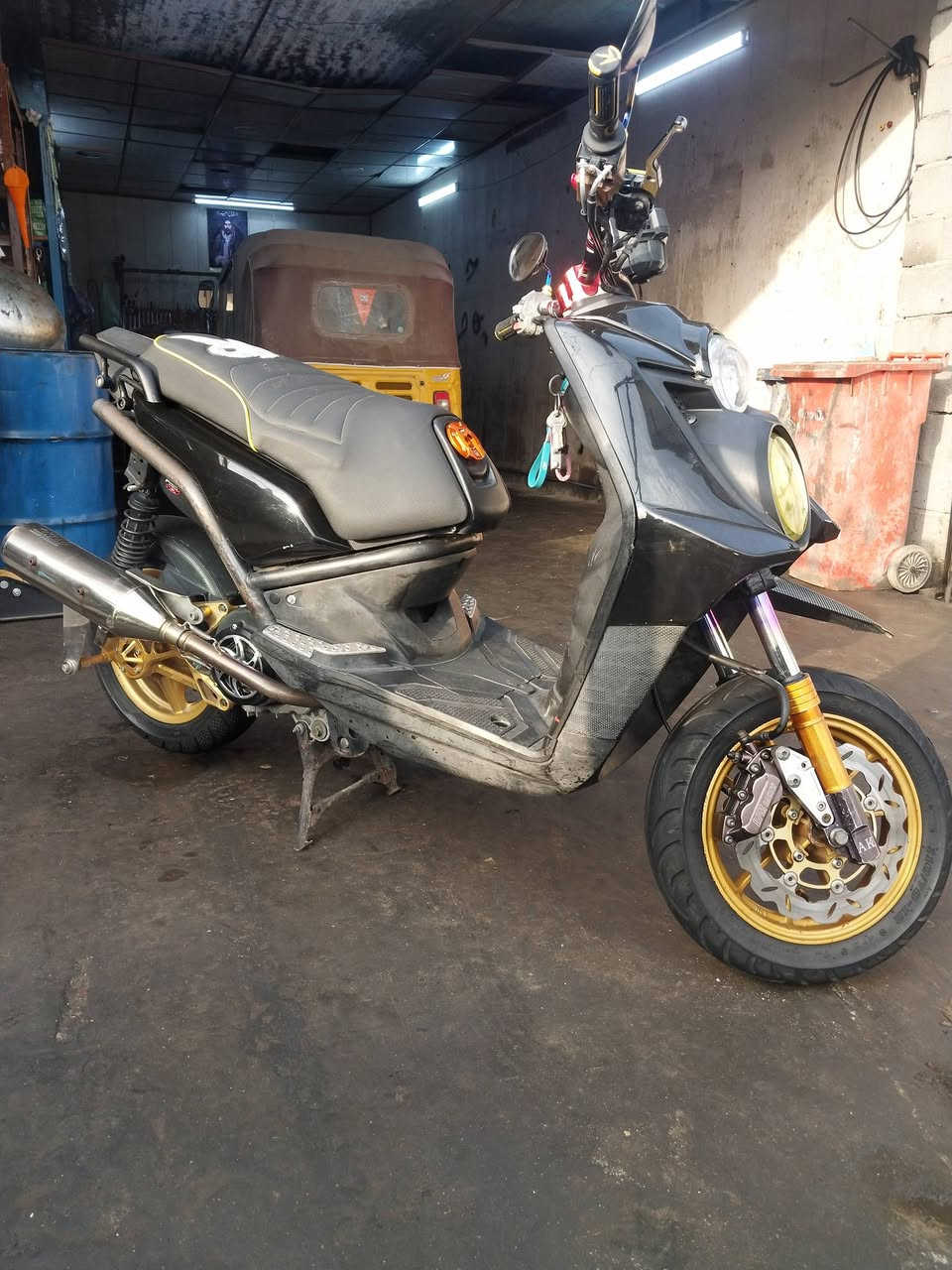 السلام عليكم
سكنس جبلي للبيع 
الدراجه خير من الله 
فول تزويد 
مكينه رياضي ماعرف شكد حجمها 
السعر مناسب 
ملاحضه مامتوجد على الفيس بوك
للاتصال ***********
