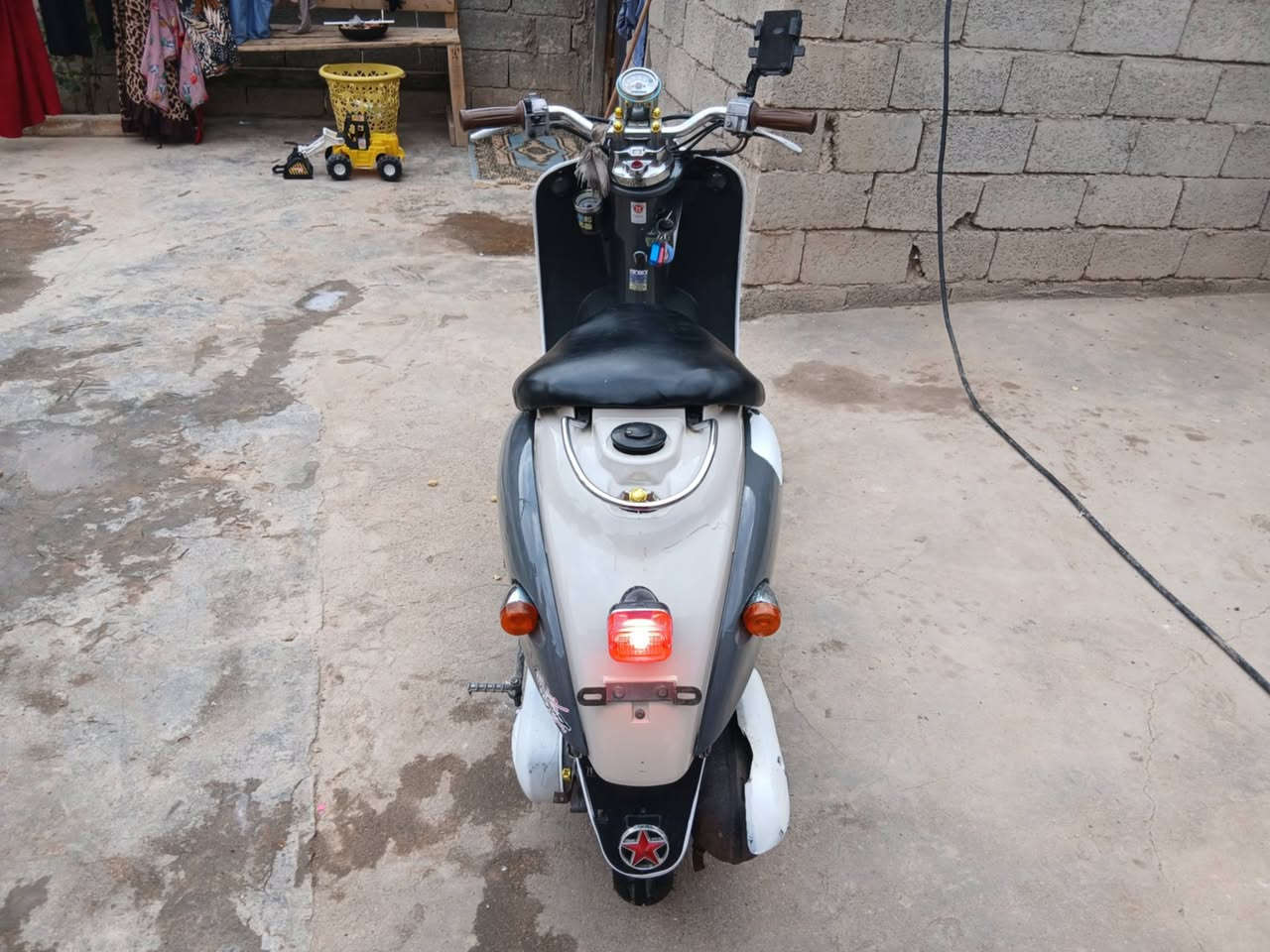 سلام عليكم شباب هاي دراجه لبيع اني مكلف بنشر هاذ رقم راعيه***********
