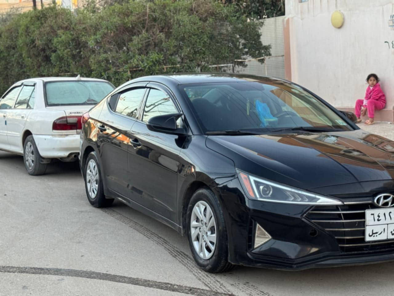 لانتره 2019 بيها مكانين بارد بدون صبغ مكان  سياره موصل السعر ١٢٥ وبيها مجال بسيط ***********
