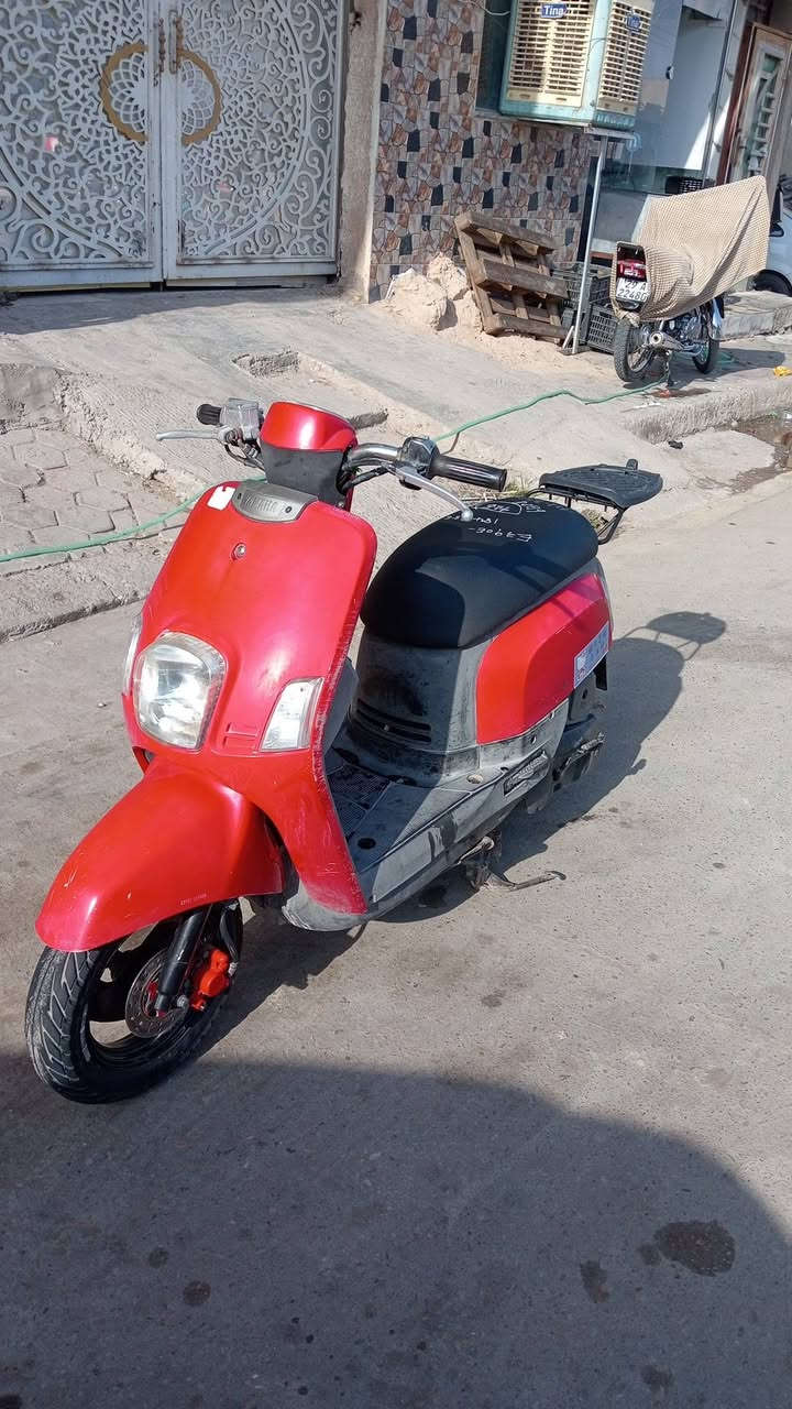 ماكس بوليس كابريتر رمبه ما صالها هواي من طالعه مكينه خرسه ما مفتوحه شلعه معدل خير من الله دراجه حلوه وكفاله عامه من كلشي ختم واحد كلها مختمه كهربائيتها كلها شغاله من الطول للطول سعر 775 وبيها حك الجيه مكاني كوت شراي يتصل ***********
