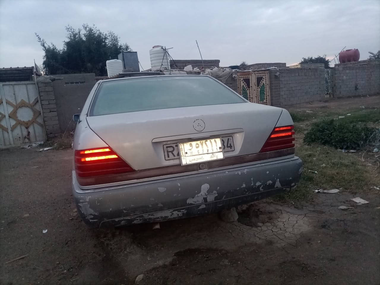 سياره مارسدس للبيع ***********
