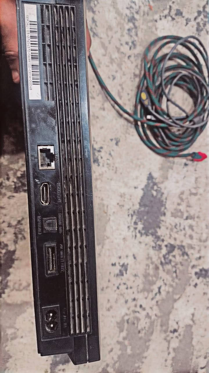 بلي 3كامل الملحقات سلم مهكر طالب كارت شاشة ماكني كربلاء السعر عل الخاص او الاتصال ***********
