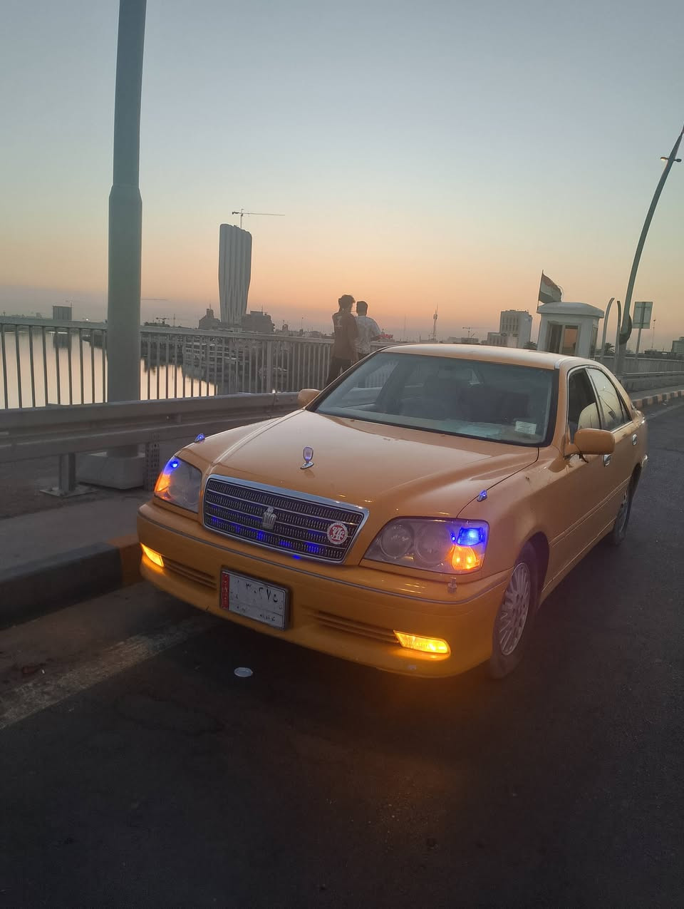 السلام عليكم ملكه للبيع 2003 مقصوصه قماره رقم الشنوي كركوك اصوليه السياره راعيها يسوي وكاله ام الباركود السياره سياره ما مدفوعه مطلوبه ولا مصنع ورقه سياره جاهزه من كل شيء السياره  البصره***********
