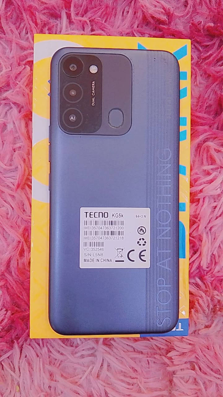 السلام عليكم موبايل للبيع جديد ما مفتوح ولا ملعوب بيه هو وكرتونته وشاحنته عرض 85 مكانه بغداد الامين الثاني ***********📞
