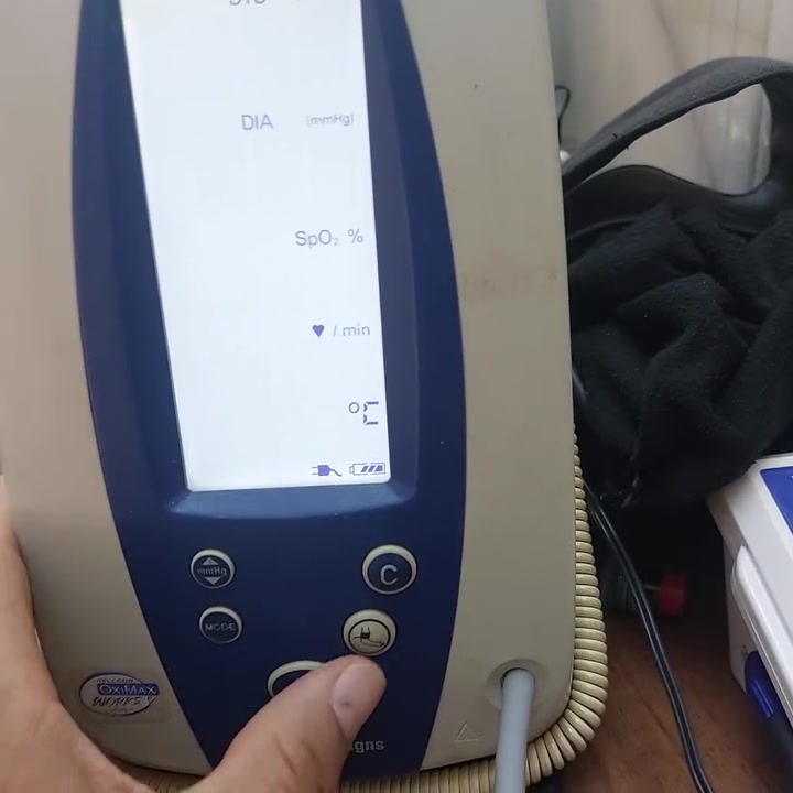 جهاز ضغط امريكي حجم كبير السعر ٥٠ الف


**إذا كنت صاحب هذا الإعلان وتريد حذفه لأي سبب، رجاءا أرسل رسالة إلى الدعم الفني**