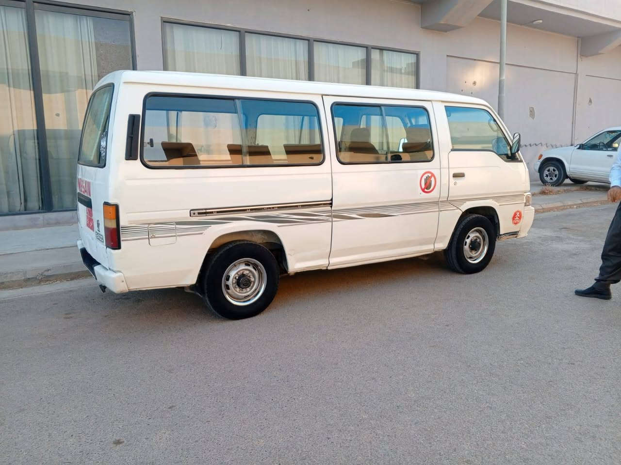 نیسان پاس مۆدێل٢٠٠١
ڕەقەم دهۆک
گێڕو مەکینە و ئەکسل بەشەرتی فیتەر
غاس+بەنزین
ژ.م/***********
