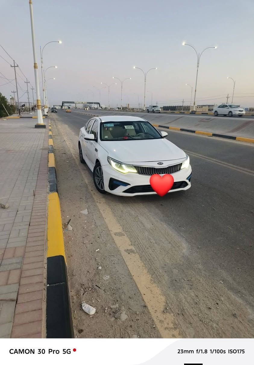 اوبتيما موديل 2019 خليجي
مكينه 2400 دوش
بيها جاملغ وبنيد
مكينه كير حداديه شرط
تبريد
تخم تاير
رقم ذي قار دولي بسمي
السعر 162
***********
