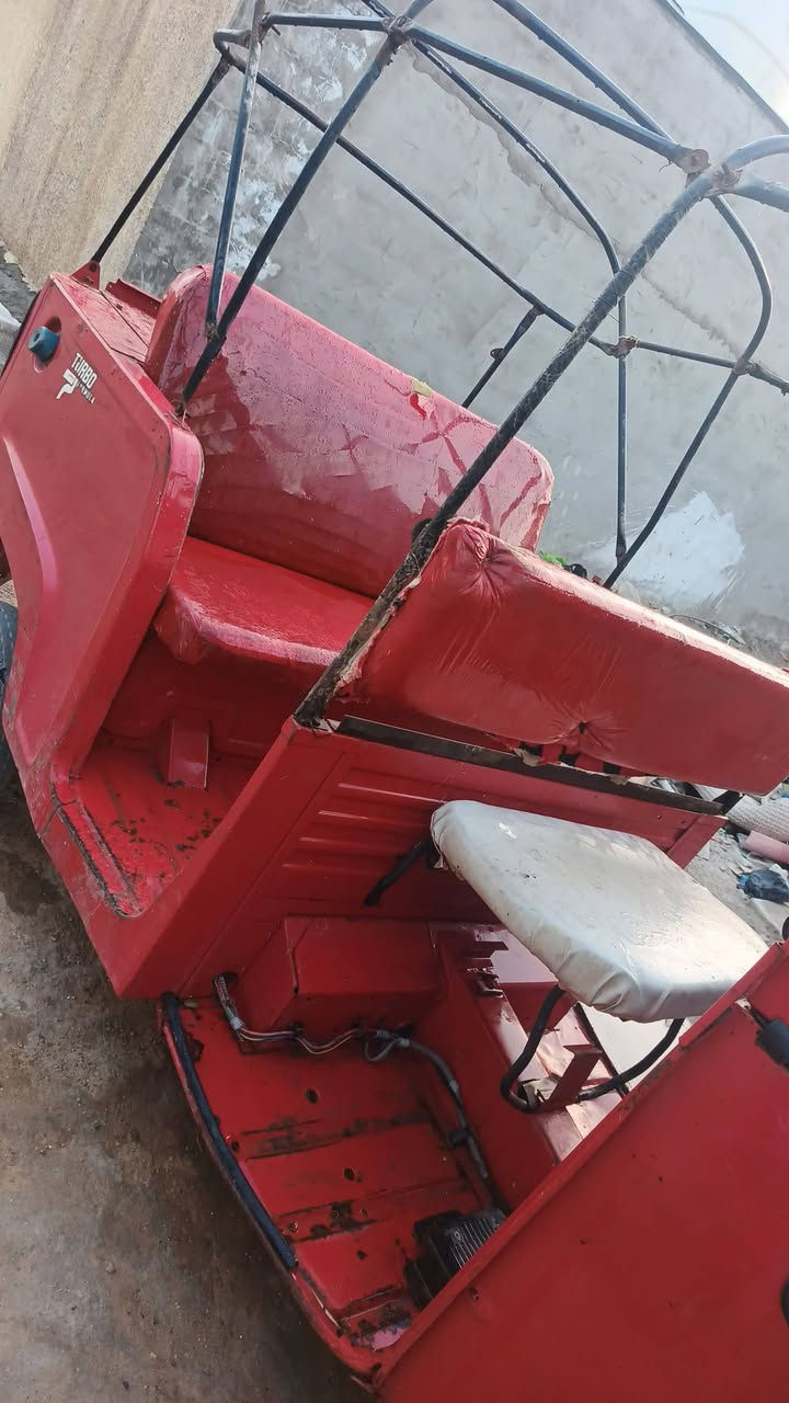 2018 السعر 1250
اوراق اصولي وشرط الترقيم؟

تكتك بلاديه بس عوزها ترتيبات جادر  وكلوبات لايت اشا ير 

غير هذني كلشي مابيها تنكر سويج وتتوكل ع الله 
لا تنقص لا تبخر تجفيت جديد نكره سويج وتتوكل 
الاستفسار على هذا الرقم    
رقم راعيه .***********
