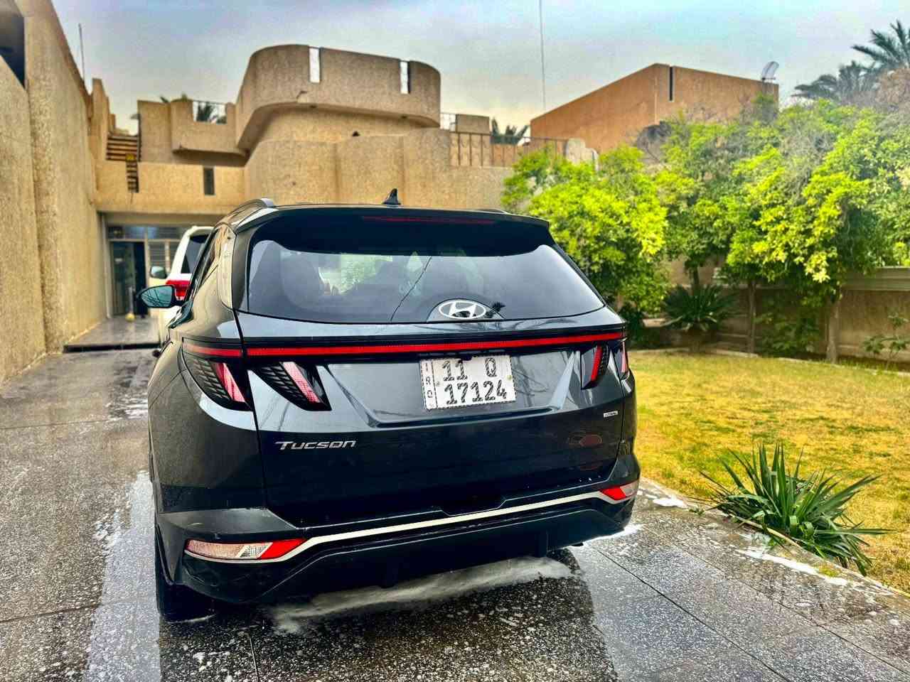 للبيع توسان موديل ٢٠٢٣ وارد امريكي حادث جانبي باب السايق وحافه الجاملغ السياره فول عدا البانوراما
١. بصمه 
٢. ⁠سايد بريك دكمه 
٣. ⁠جنطه كهرباء ⚡️ 
٤. ⁠تشغيل عن بعد 
٥. ⁠اوتو هولد 
٦. ⁠شاحن واير ليس 
٧. ⁠فول رادارات جانبي وامامي 
مكانها الغزاليه للاتصال ‭٠٧٧١ ٤٤٠ ٥٥٣١‬
السعر ١٨٣ وبيها شي بسيط
