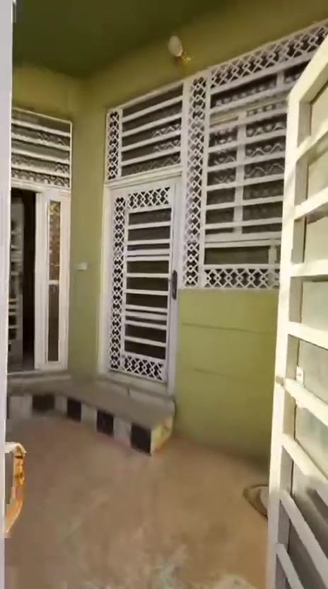 بيت مساحه 100م طابق واحد بي غرفتين نوم ملك صرف العنوان كربلاء قنطرة السلام
للاستفسار الاتصال ***********
