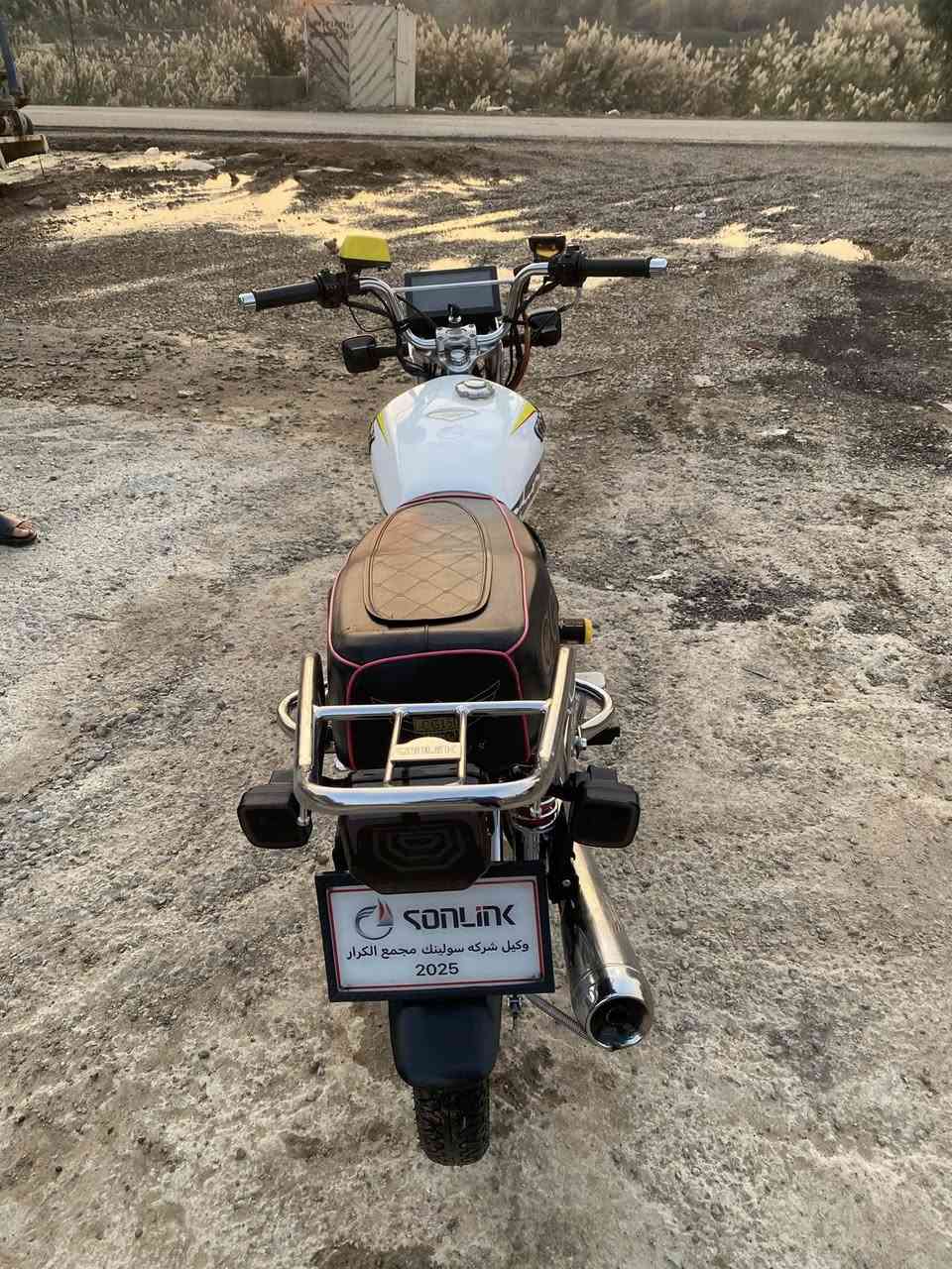 سلام عليكم دراجة سيفان سونك اصلي للبيع موديل 2025الدراجة جديدة فول السعر 850او بيهة مجال بسيط للشراي للاستفسار مراسلة الصفحة او اتصال واتساب ***********
