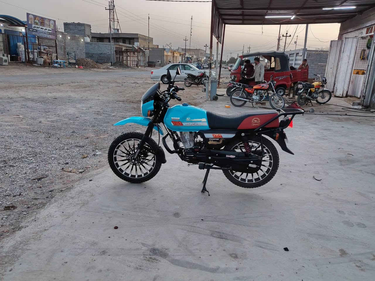 معرض عزام الخويلدي
اللهم صل ع محمد وال محمد
دايوان شاينك زيرو زيرو زيرو
موديل 2023
وراق اصليه شرط ترقيم
مكاني ناصريه قلعه سكر
***********
سعر ١٧٥٠ وبيها مجال الشراي 
تدلل شباب والله
