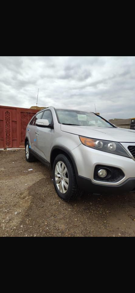 سورنتو 2013  ادوات السياره ابيع الموجود كوم حديد حداديه مكينه جديده سياره   كاز مكينه المكان سوق الشيوخ السعر 55 ***********
