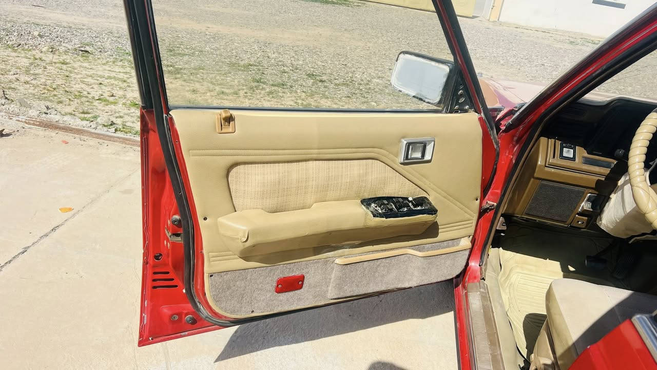 للبيع سوبر 85 مكفوله ما عده ملاحضات بصيطه كير ومحرك 2500 رقم صلاح الدين انكليزي شرط التحويل المكان صلاح الدين بيجي السعر 60 وبيه مجال ***********
