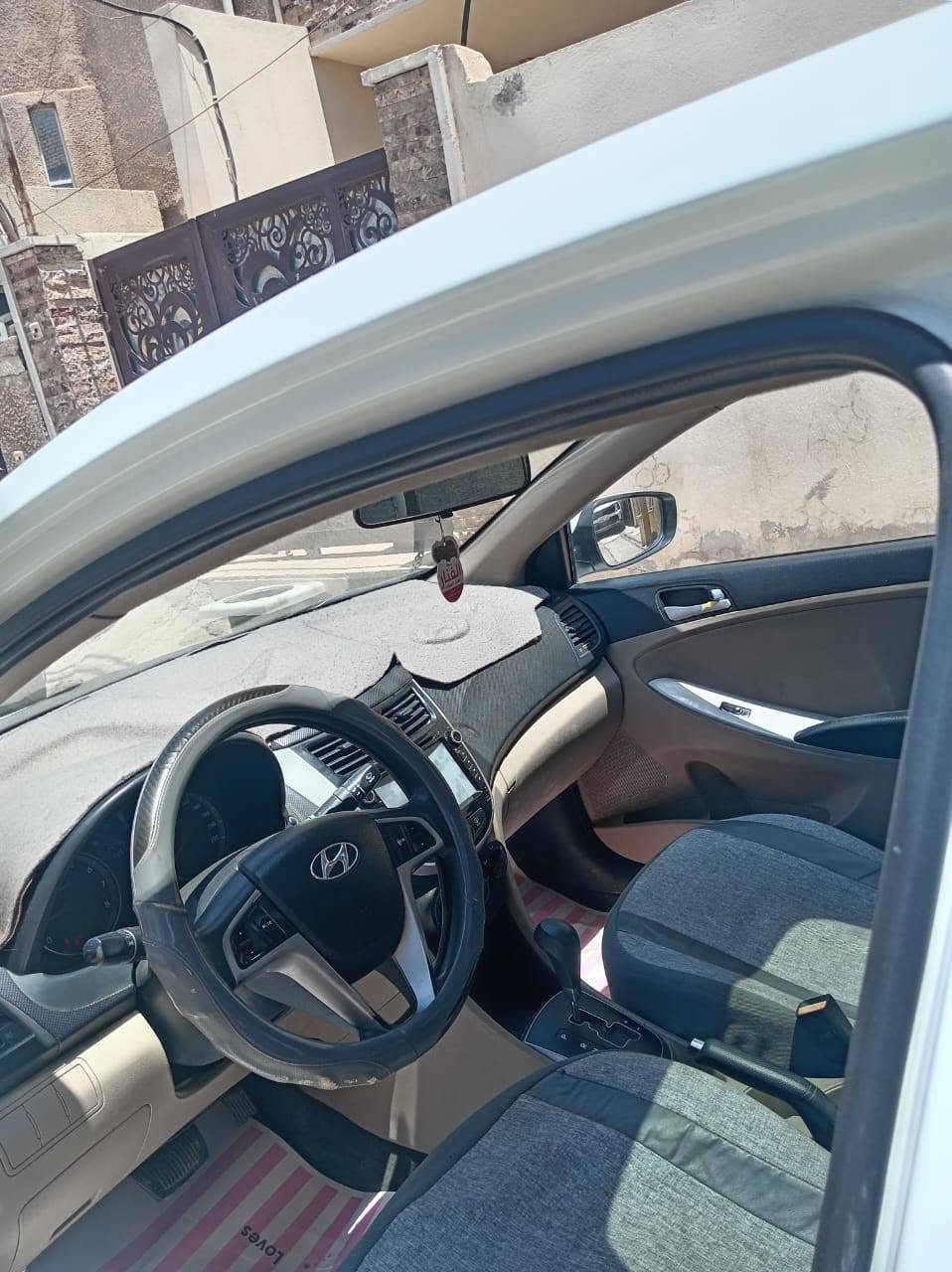 🚗 للبيع هونداي اكسنت 2016 سيارة نظيفة جداً✅ ، استخدام شخصي، محرك وكير بحالة جيدة، مكيفة وتبريد❄️  ممتاز، جاهزة للاستخدام وما تحتاج مصروف💫 . 📍 عنوانك السياره بغداد📍 الاعظمية 
للإستفسار رقم الهاتف ***********
اخوان رجاء الي يشتري يخابر ينتصل ويدلل وسعره تره جدا مناسب مستعجل على بيع ✅
