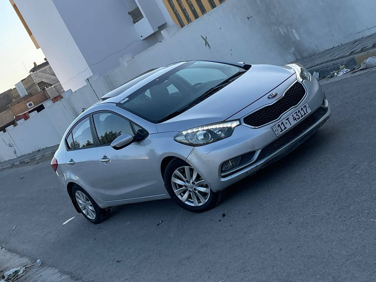 كية سيراتو خليجي موديل 2016 رقم بغداد انكليزي جديد بسمي هزة جديدة سنوية جديدة تحويل مباشر 

بدون تبديل بدون حادث بيهة جوة قبغ البانزين صبغ بسيط

السعر 118  بيهة مجال ***********

فول مواصفات واحد ع واحد عدة البصمة 
سلايد روف
مري شفط 
ماشية 110كيلو

محرك وكير بلاديات ممفتوحات حجم المحرك 1600 دوش 
كير اوتماتيك 
تبريد قطعتين ثلاجة بلجكمجة
