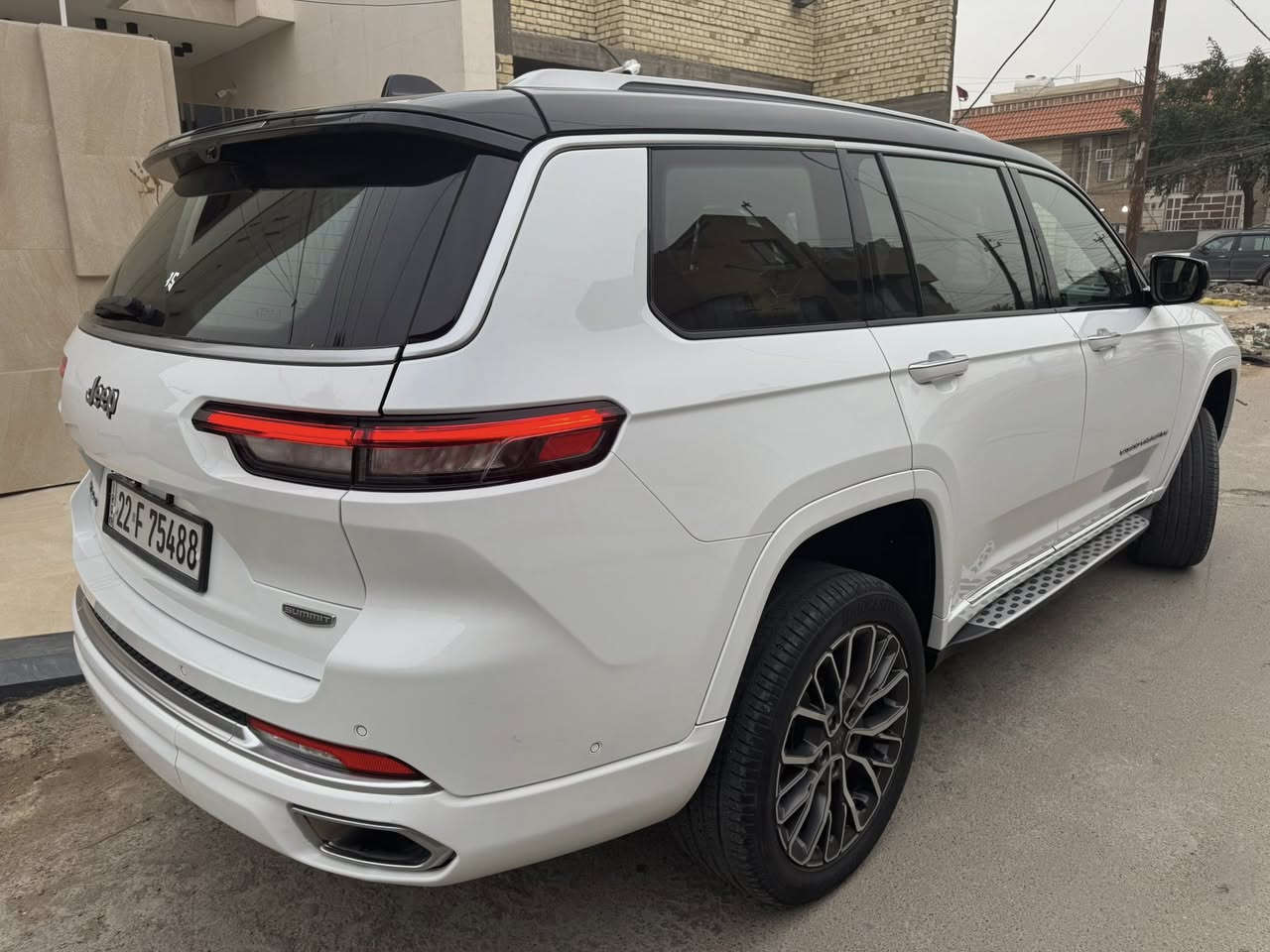 جيب سومت خليجي موديل 2022 فول الفول اعلى فئة ضمان هارلم
رقم اربيل 
8 سلندر محرك 5700
مكفوله من الصبغ والبارد 
عداد المسافه 89000
السعر 41000$ وبي مجال 
***********
