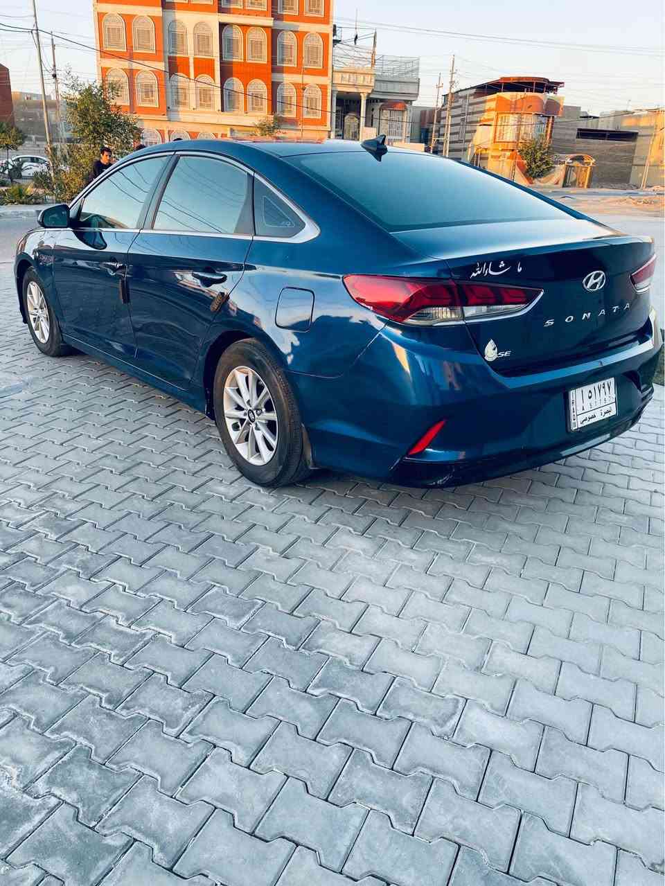 السلام عليكم سوناتا 2018 وارد امريكي  حادثه من امريكه فقط بنيد ومصلح نفسه وهنا بالعراق صار بيه بارت بالمدكر الخلفي ونصبغ جزء منه مكينه وكير وحداده وتبريد مكفولات ماشيه 65 الف السياره ما بيه تبديل  السياره جاهزه للاخير ما اتعب 
السعر 120 ورقه 
📍/ياسين خريبط 
📞/*********** Singapore
