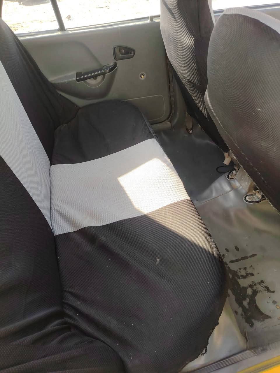 سلام عليكم سيارة سايبه للبيع موديل 2017 سيارة جاهزة كير مكينه تخم تاير حداديه خير من الله سعر 26 وبيها مجال الستفسار *********** مكان السيارة بابا
