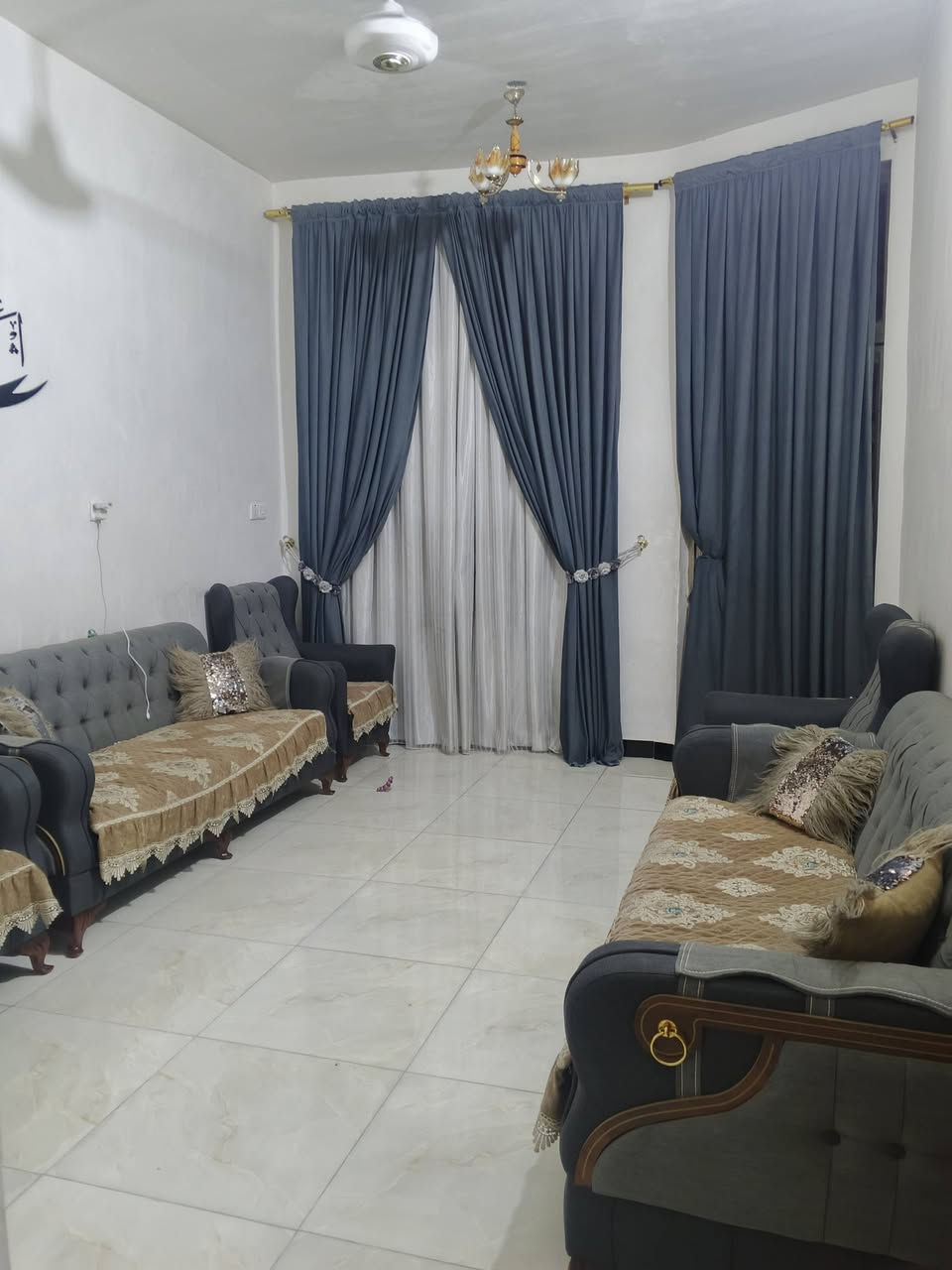 السلام عليكم 
بيت للبيع بالرئاسة شارع 20
زراعي مساحه 100م 
كامل 
للتواصل فقط على هذا الرقم☎️
***********
