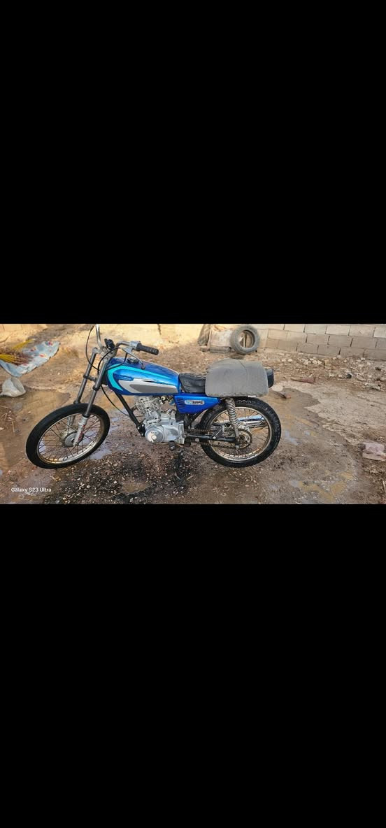 دراجه للبيع موديل 2017 شلامجه وكيله سيد خلدون اوراق اوراق دراجه جاهزه ما بيه شي السعر 700وبيها مجال للشراي رقم الهاتف ***********

