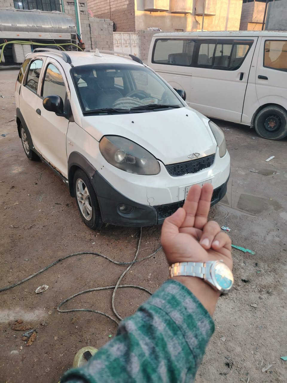 سلام عليكم شيري اكس وان سياره مال جني مكينه خير من الله كير حداده 70من 100سياره جاهزه تبريد تخم تأير تحويل مباشر بيهه ملاحظات خياس بصيط مكان البصرة  السعر 33وبيه مجال ***********
