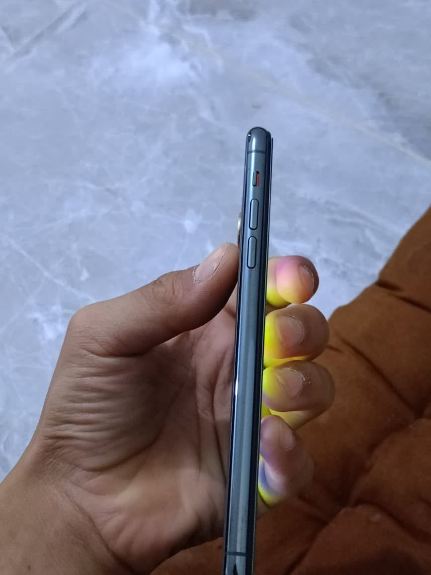 11pro max اللبيع
فقط مبدله شاشه بس اصليه
وبطاريه تفصيخ نسبتها 76


**إذا كنت صاحب هذا الإعلان وتريد حذفه لأي سبب، رجاءا أرسل رسالة إلى الدعم الفني**